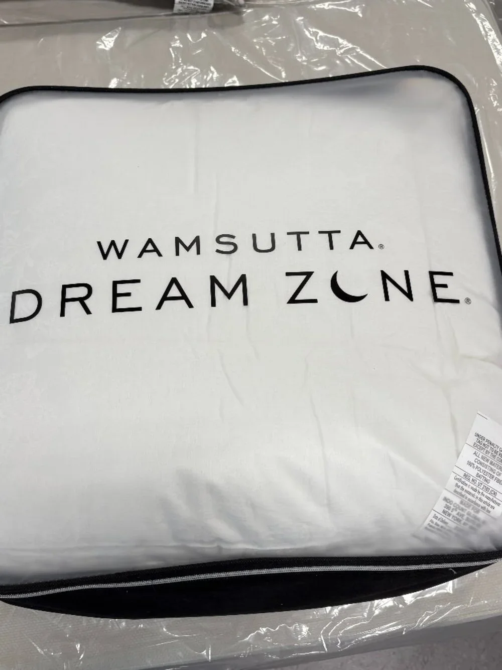 Wamsutta Dream Zone Alternative Down Dream Plush Comforter All Seasons Queen New